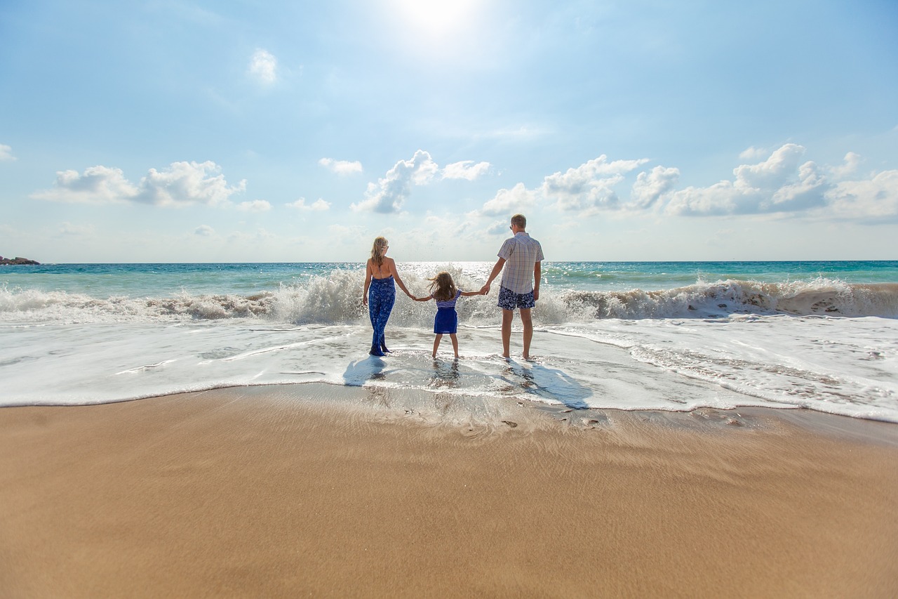 beach, nature, family-1867271.jpg